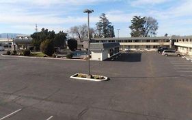 Econo Lodge Inn & Suites Central Medford Or